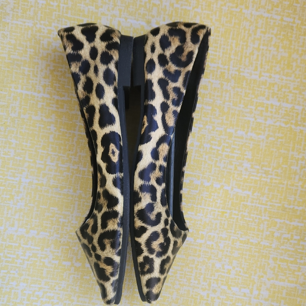 Leopard Print Pointed Toe Flats in Gold and Black - Picture 10 of 16